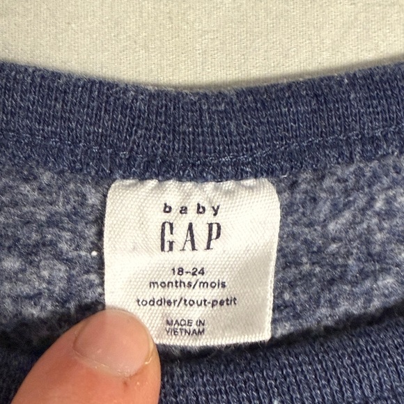GAP Dark Blue Star Embroidered Tee - Picture 3 of 3
